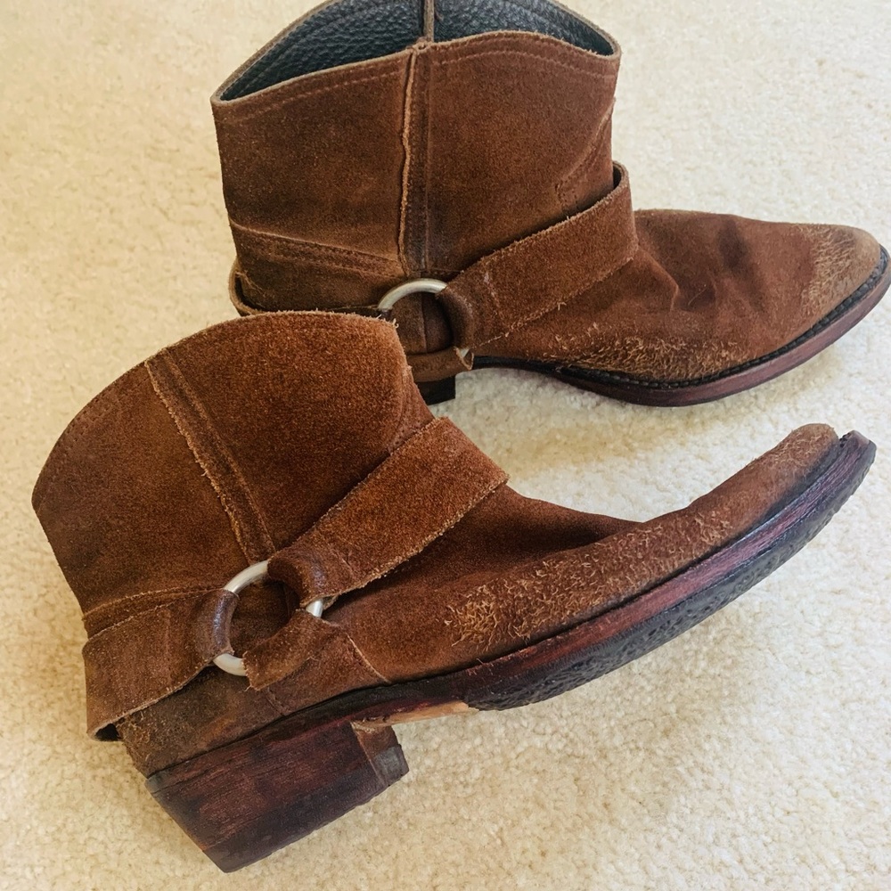 Golden Goose suede ankle boots 37